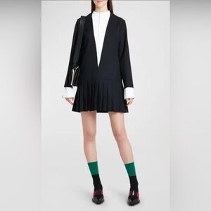 Plan C- BUTTON-FRONT SHORT DRESS WITH PLEATING IN NAVY BLACK. Size US 8